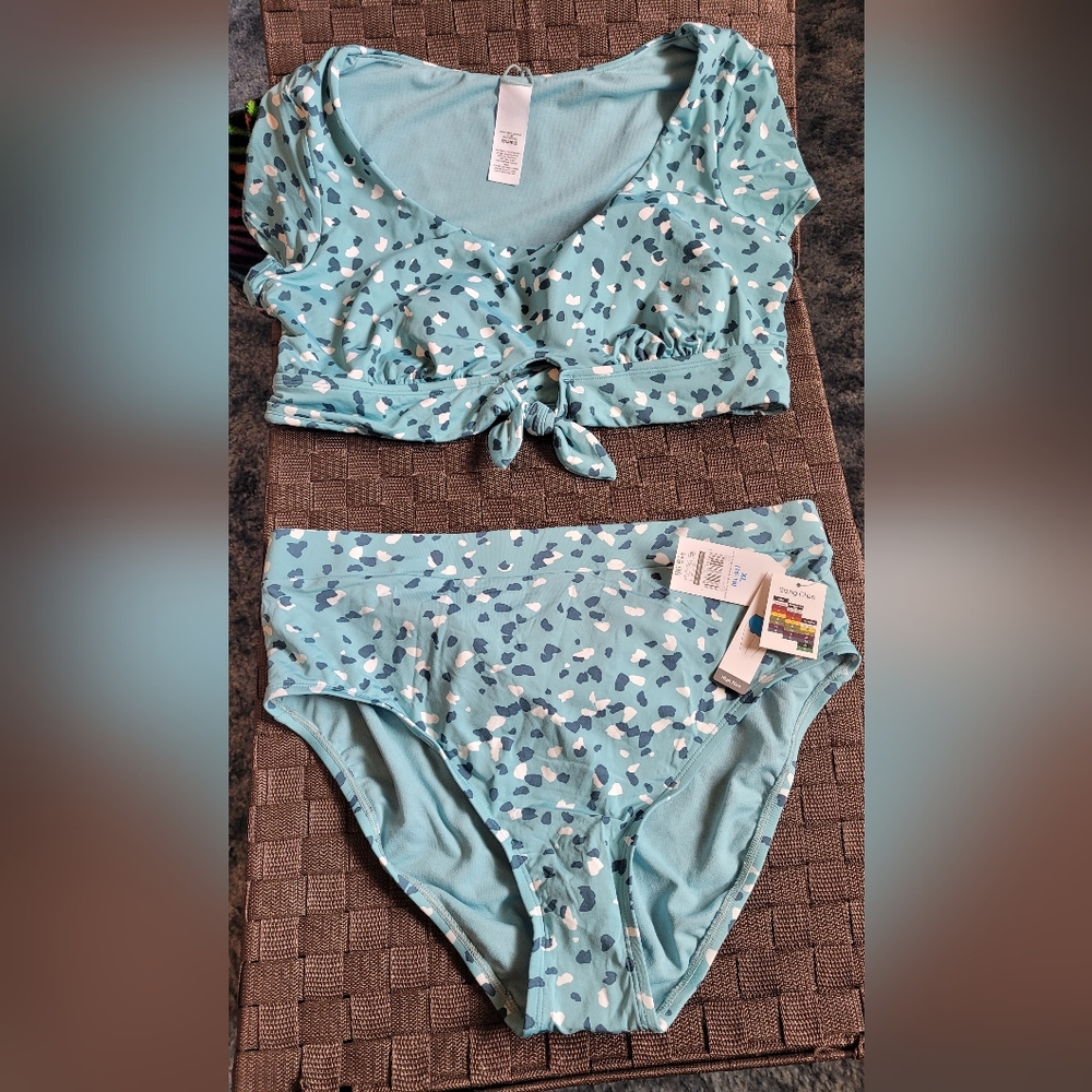 NWT 2 Piece XL swimsuit Blue Leopard Time and Tru Bikini